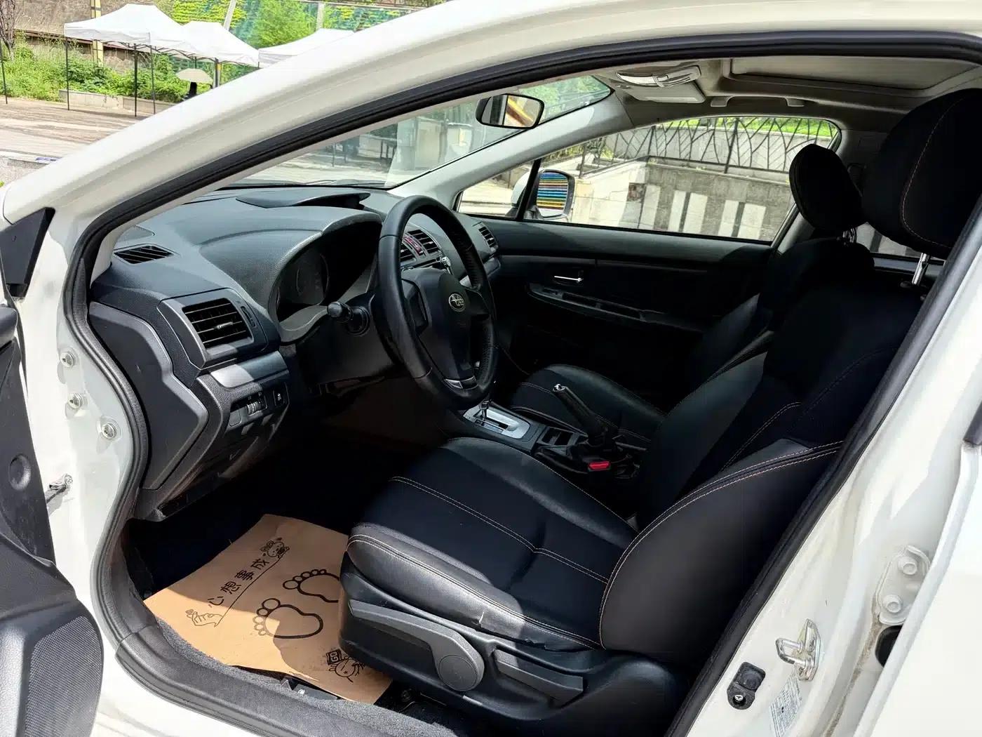 Subaru XV 2012 2.0i Luxury Edition — миниатюра 8