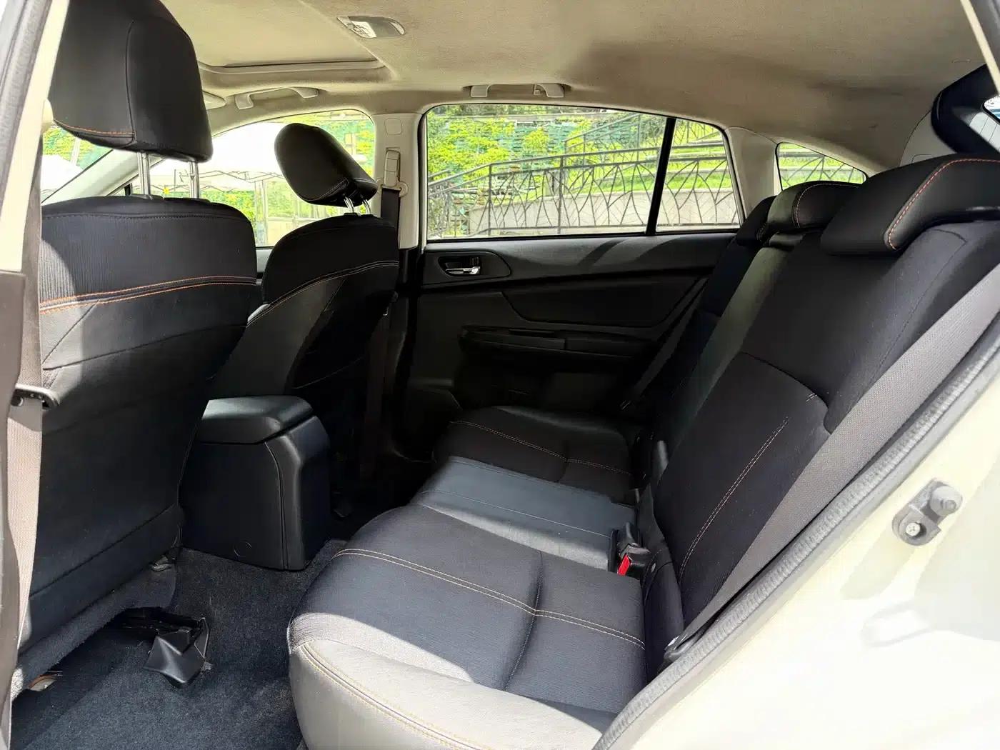 Subaru XV 2012 2.0i Luxury Edition — миниатюра 9