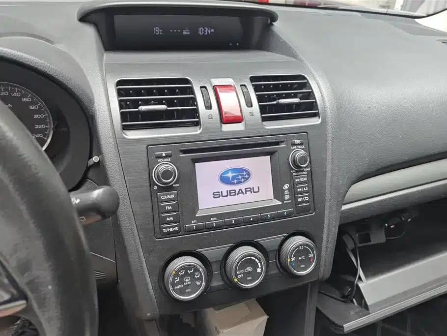 Subaru XV 2012 2.0i Comfort Edition — миниатюра 13