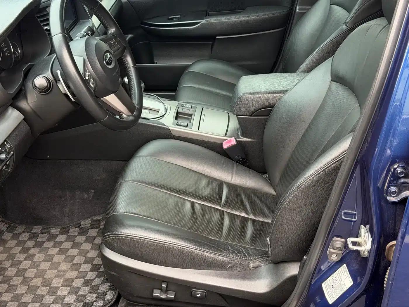 Legacy 2010 2.0i Luxury Touring Edition — миниатюра 4