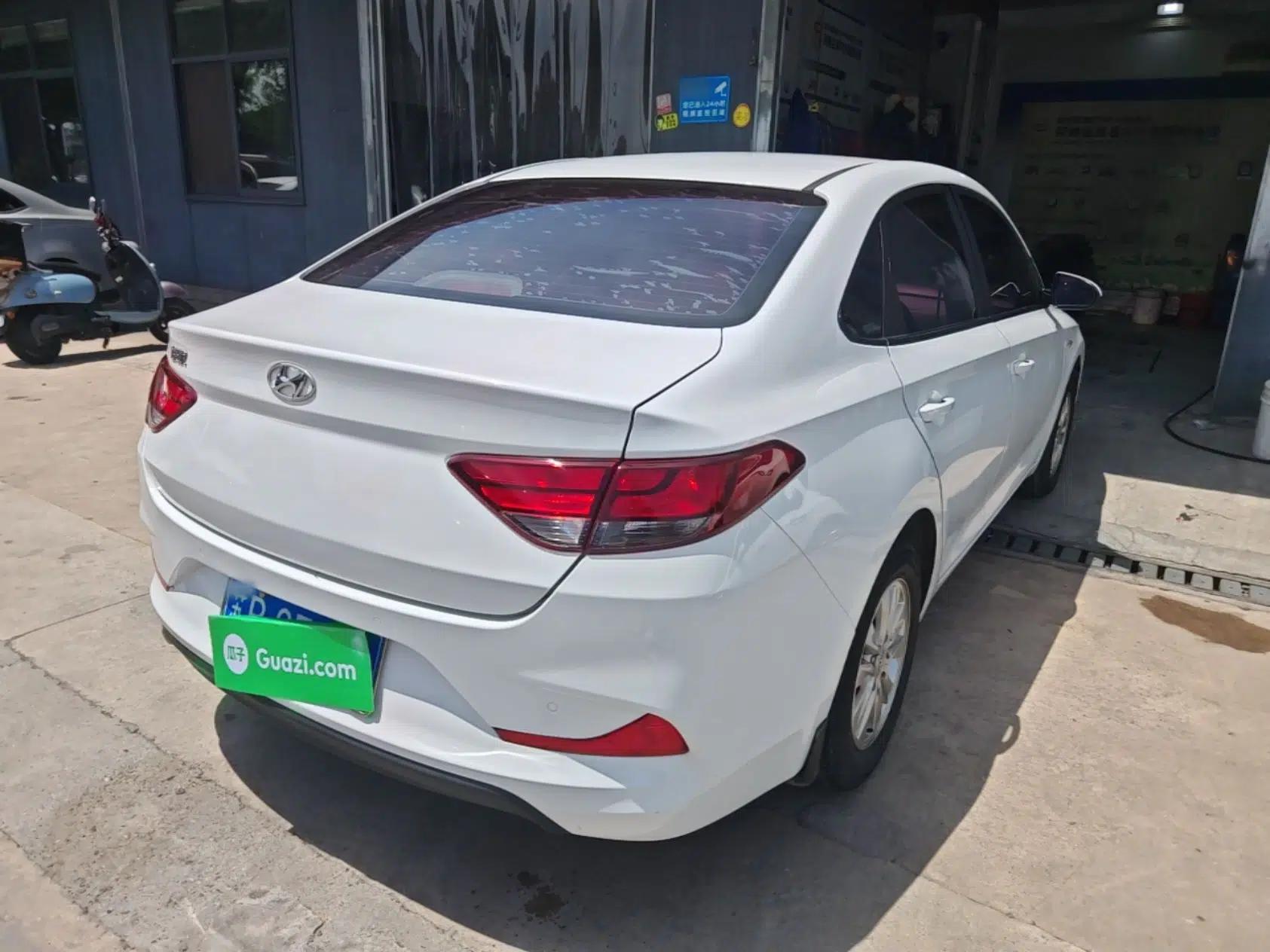 Hyundai Celesta 2020 1.6L Automatic GL Enjoyable Edition — миниатюра 6