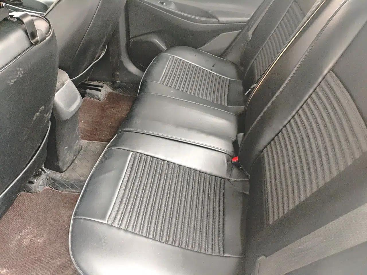 Hyundai Celesta 2020 1.6L Automatic GL Enjoyable Edition — миниатюра 18