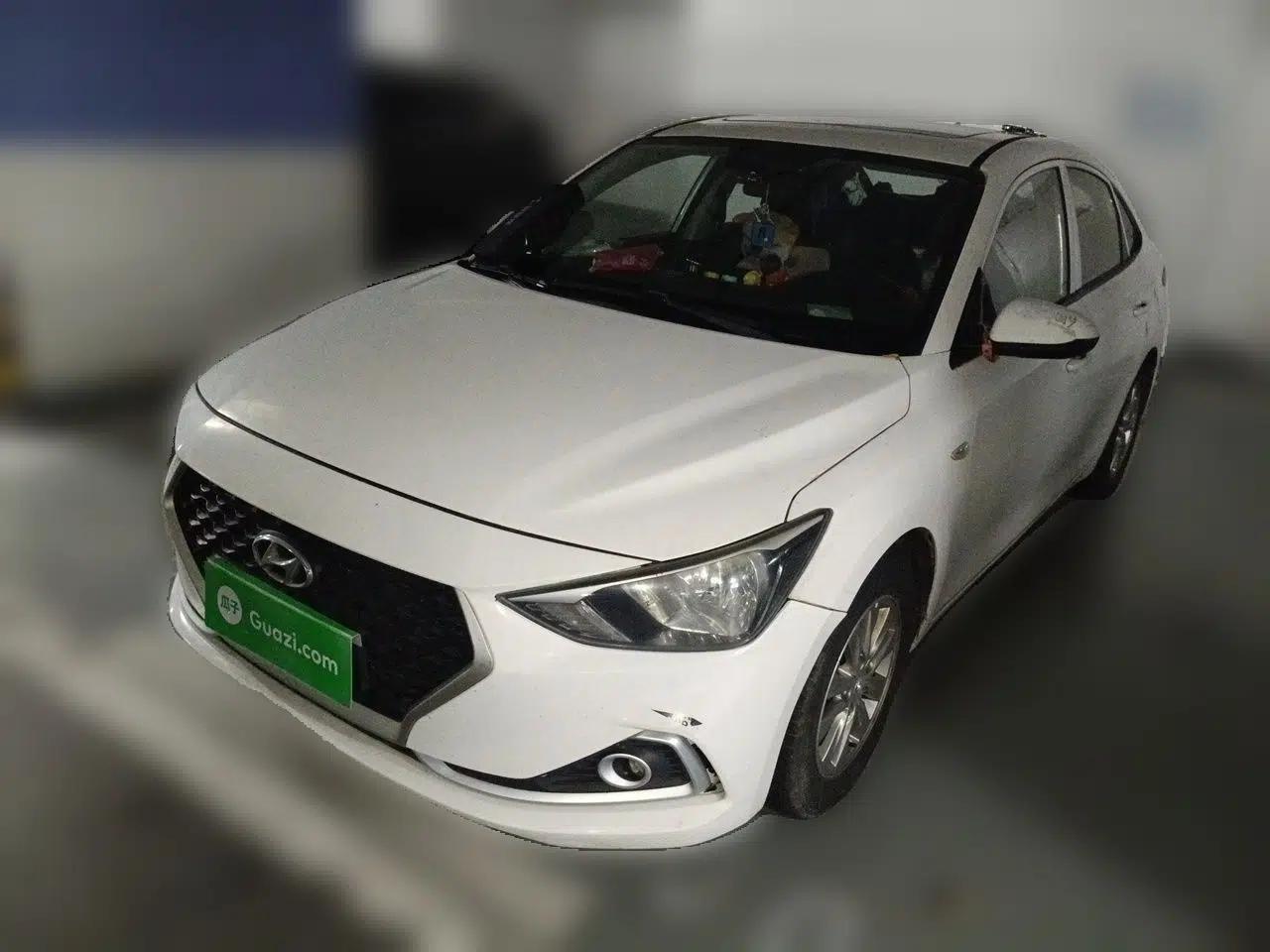 Hyundai Celesta 2017 1.6L Manual Enjoyment Edition GLS — миниатюра 1