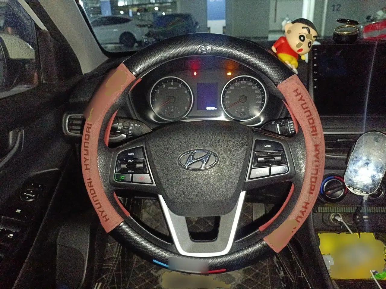 Hyundai Celesta 2017 1.6L Manual Enjoyment Edition GLS — миниатюра 11