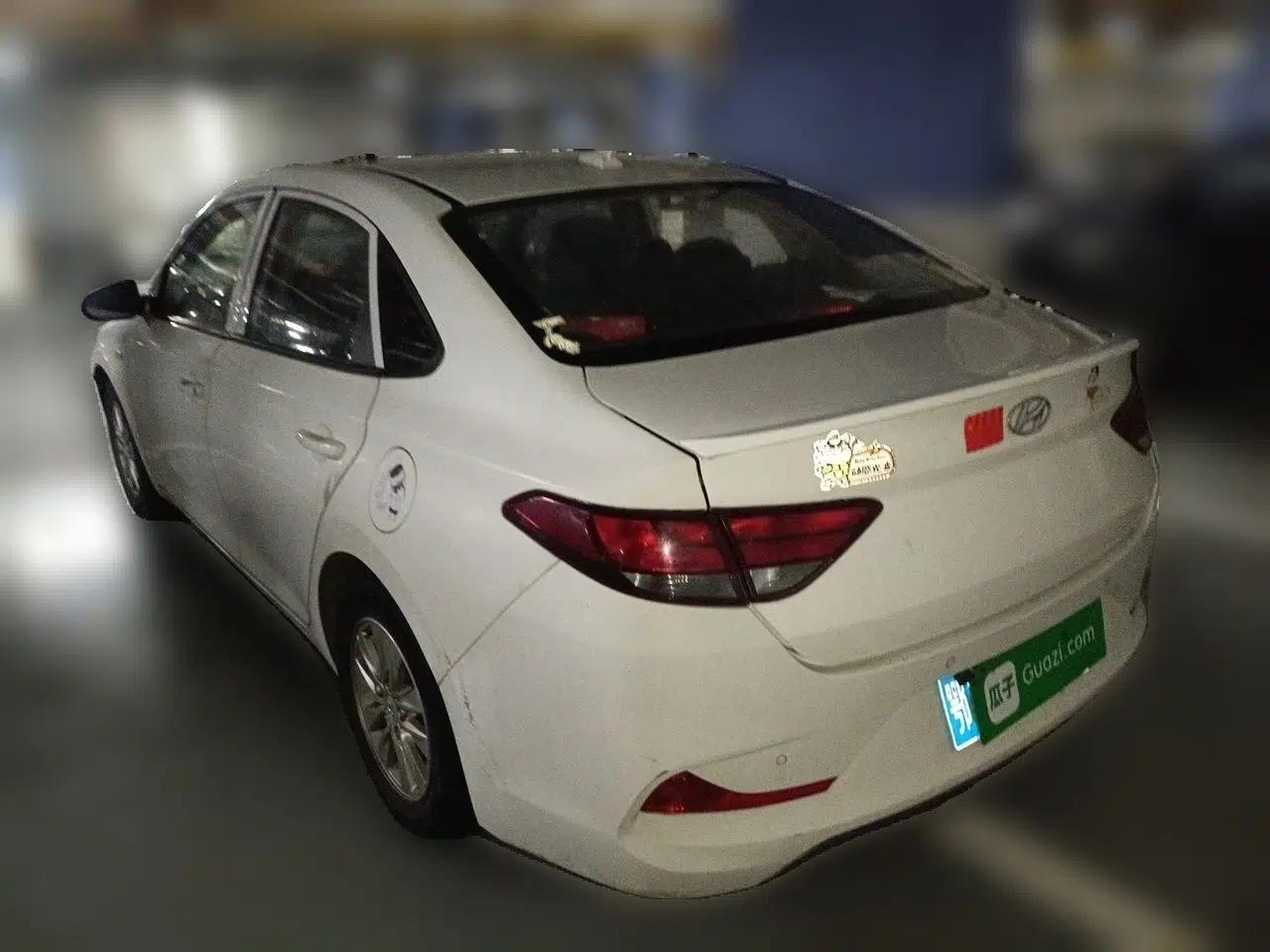 Hyundai Celesta 2017 1.6L Manual Enjoyment Edition GLS — миниатюра 4