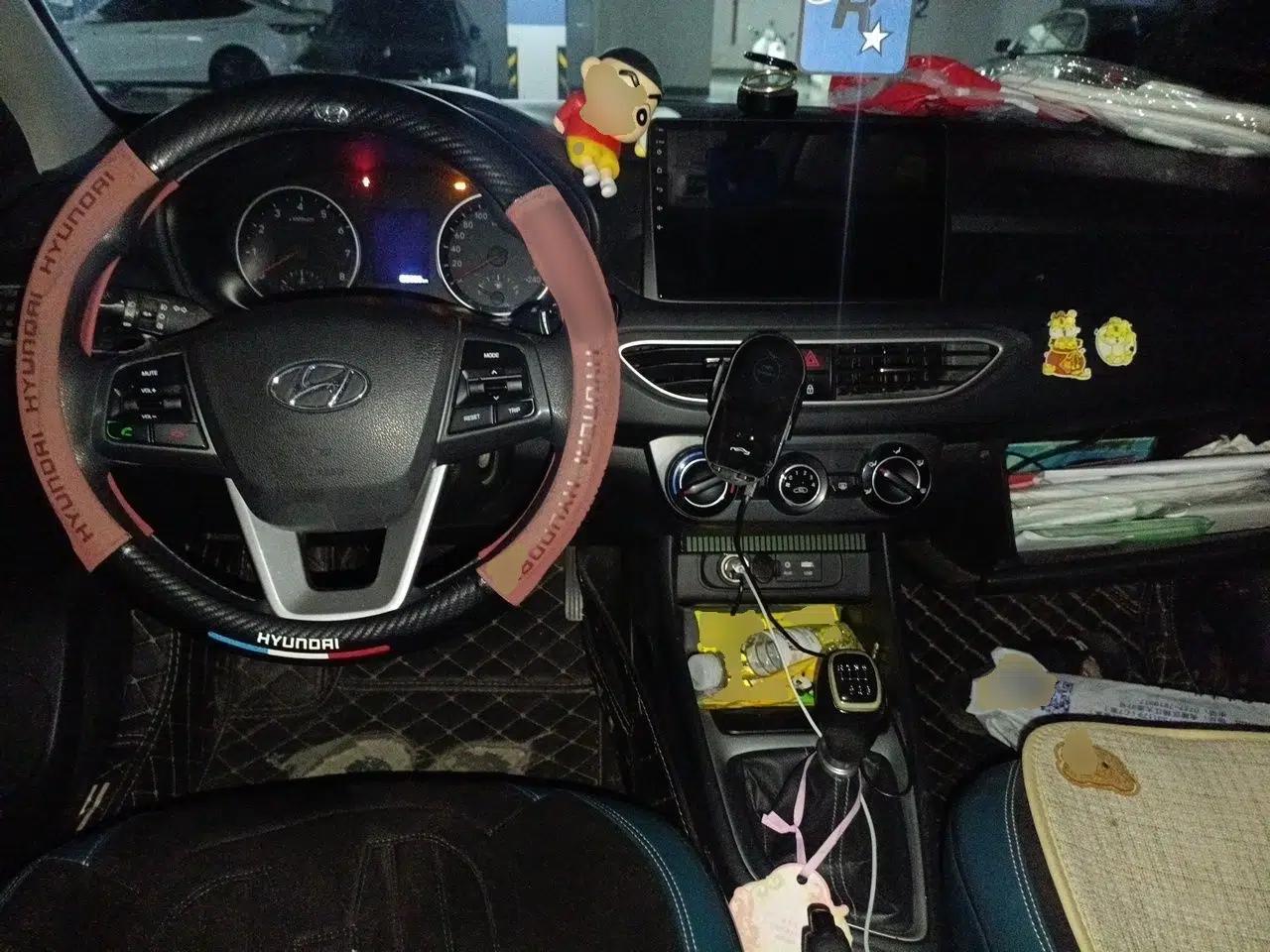 Hyundai Celesta 2017 1.6L Manual Enjoyment Edition GLS — миниатюра 10