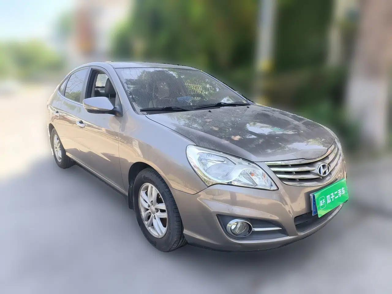 Hyundai Celesta 2011 1.6L Manual Luxury Model — миниатюра 3