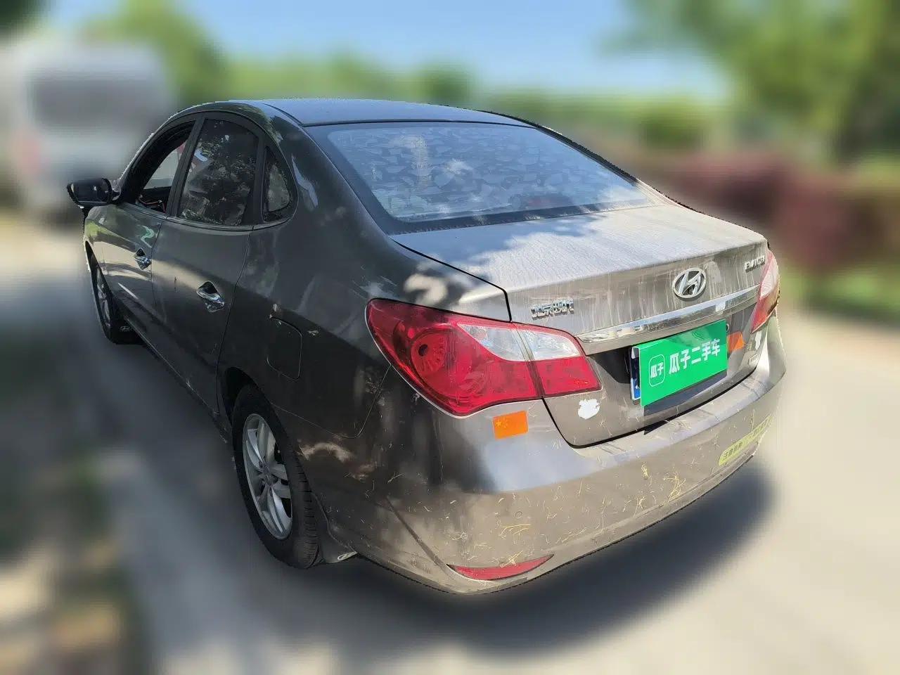 Hyundai Celesta 2011 1.6L Manual Luxury Model — миниатюра 4