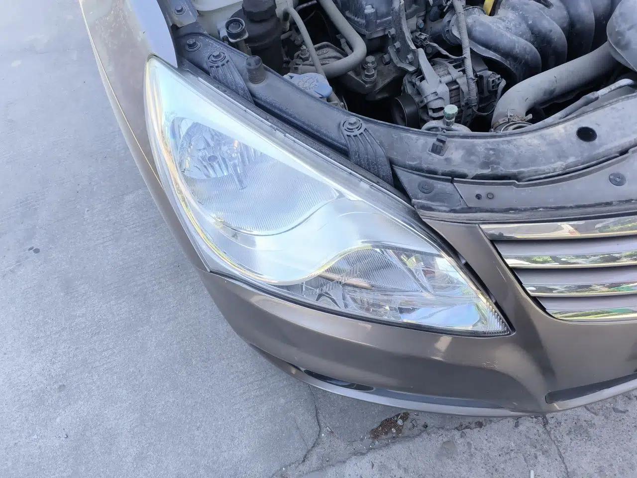 Hyundai Celesta 2011 1.6L Manual Luxury Model — миниатюра 7