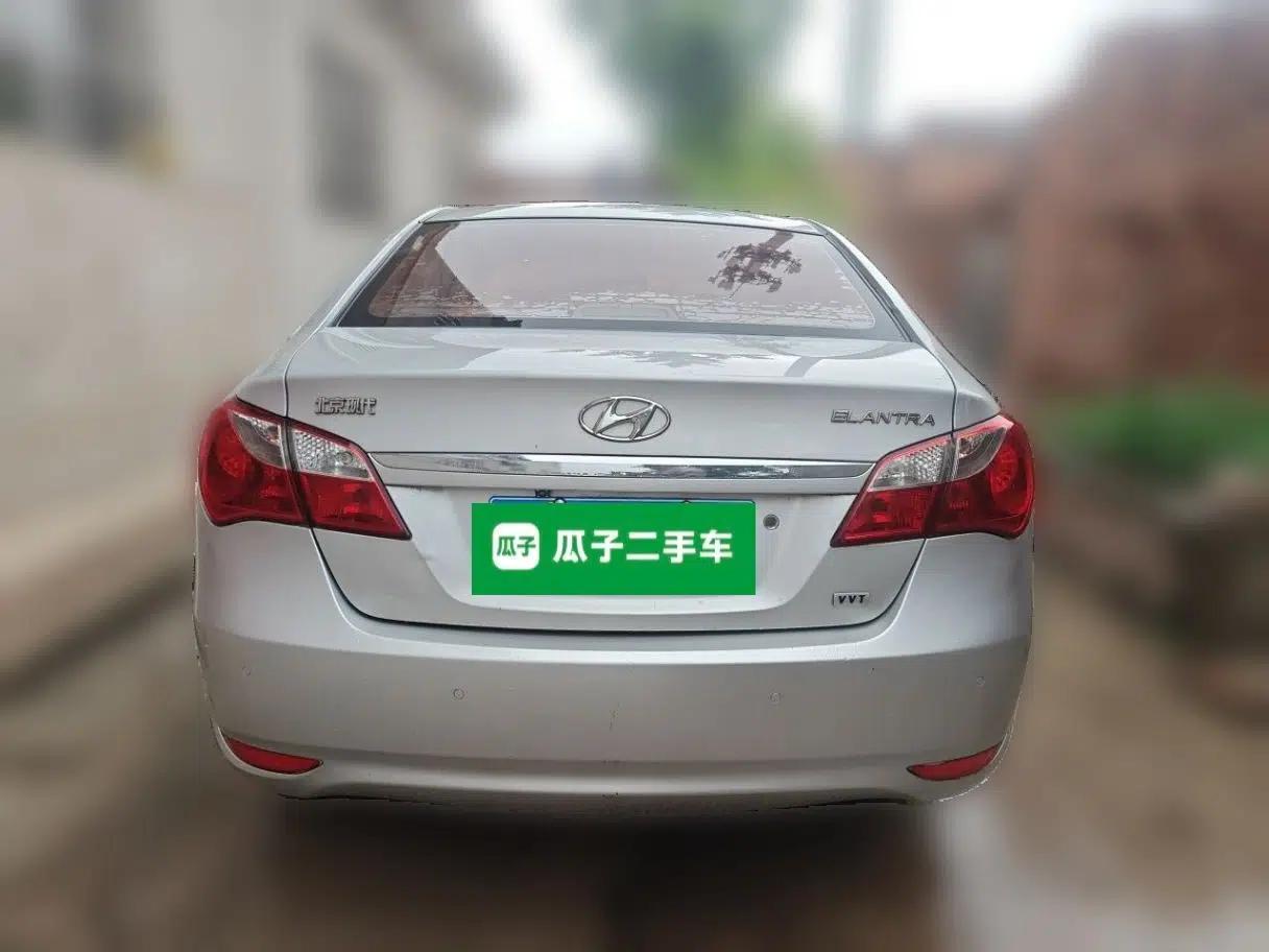 Hyundai Celesta 2011 1.6L Automatic Comfort Edition — миниатюра 5
