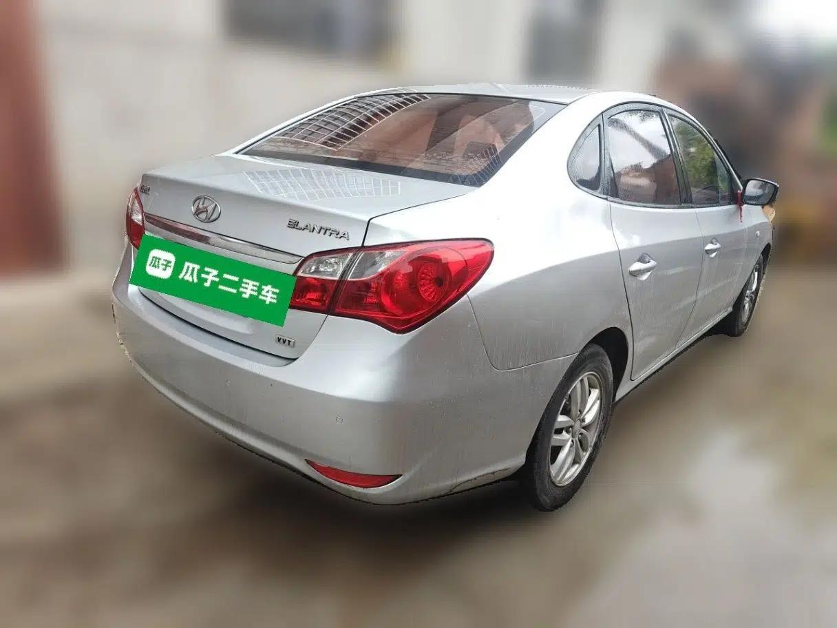 Hyundai Celesta 2011 1.6L Automatic Comfort Edition — миниатюра 6