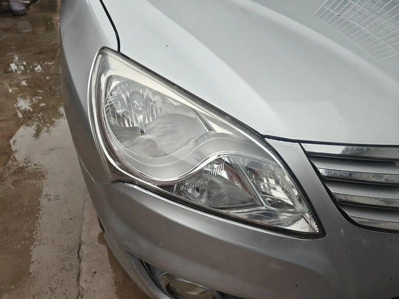 Hyundai Celesta 2011 1.6L Automatic Comfort Edition — миниатюра 7
