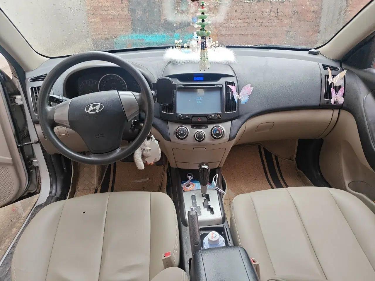 Hyundai Celesta 2011 1.6L Automatic Comfort Edition — миниатюра 10