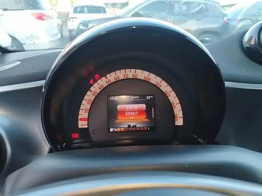 2015 Smart Fortwo 1.0L 52kW Hardtop Passion Edition — миниатюра 12