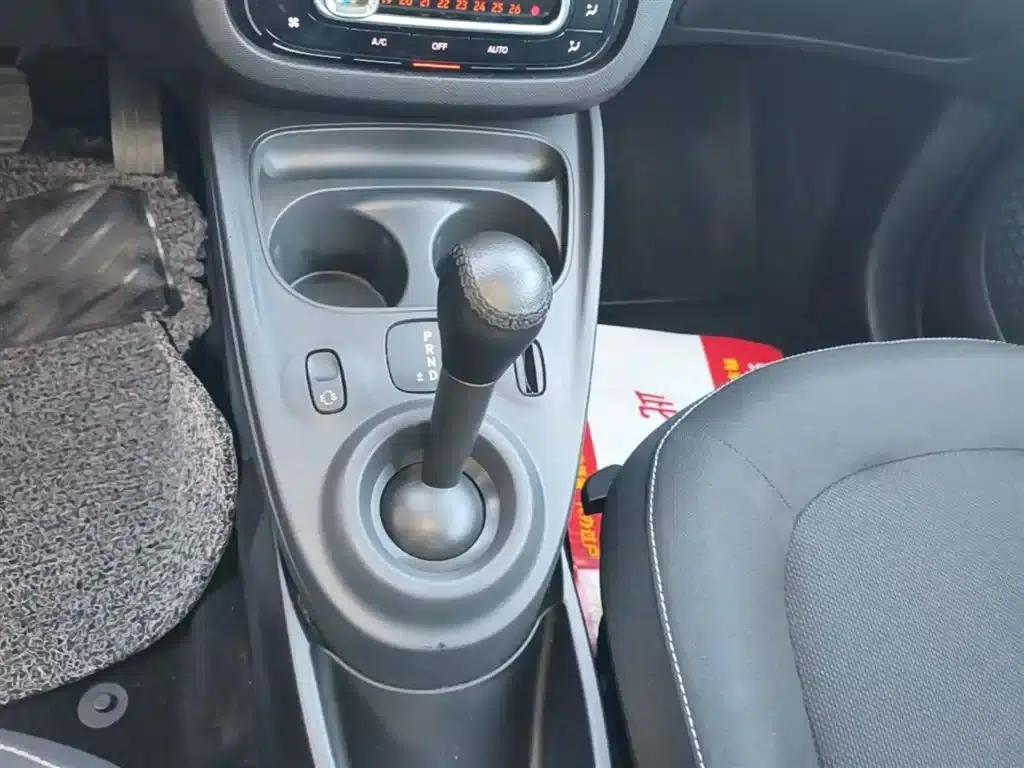 2015 Smart Fortwo 1.0L 52kW Hardtop Passion Edition — миниатюра 14