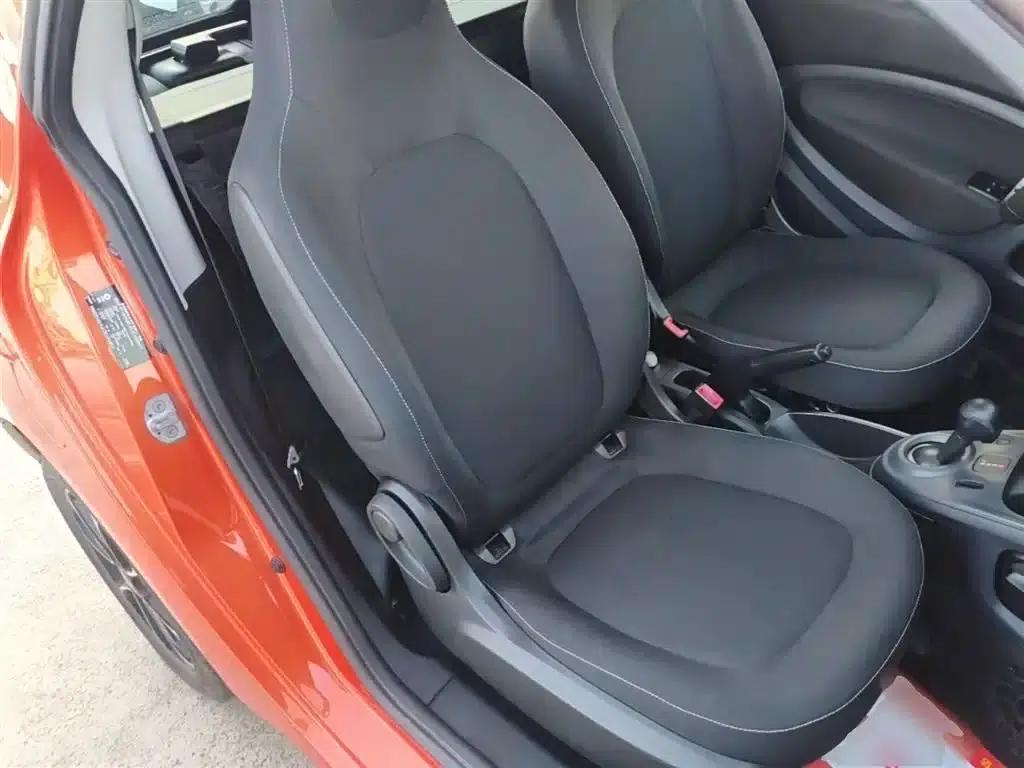 2015 Smart Fortwo 1.0L 52kW Hardtop Passion Edition — миниатюра 25