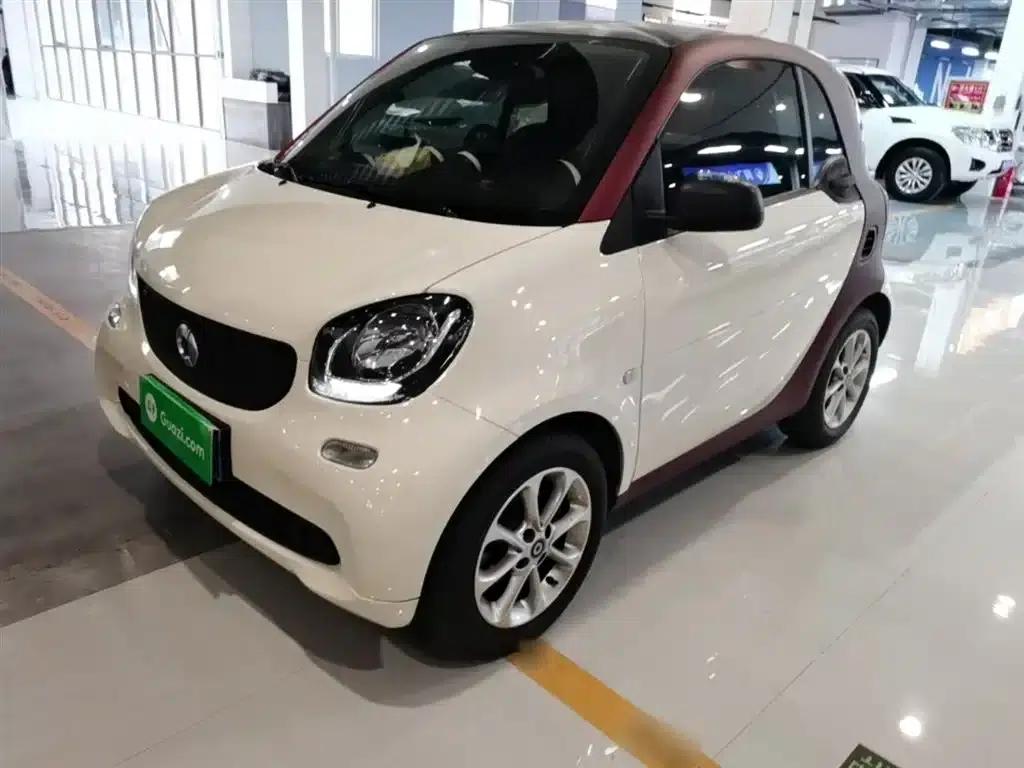 2015 Smart Fortwo 1.0L 52kW Hardtop Dynamic Edition — миниатюра 1