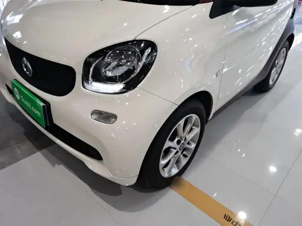 2015 Smart Fortwo 1.0L 52kW Hardtop Dynamic Edition — миниатюра 24