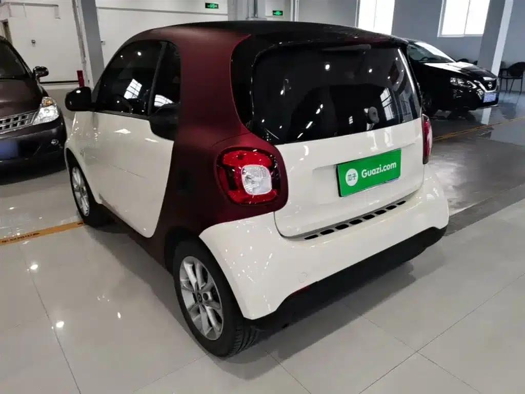 2015 Smart Fortwo 1.0L 52kW Hardtop Dynamic Edition — миниатюра 5