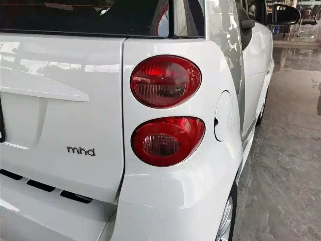 2012 Smart Fortwo 1.0 MHD Hardtop Comfort Edition — миниатюра 8