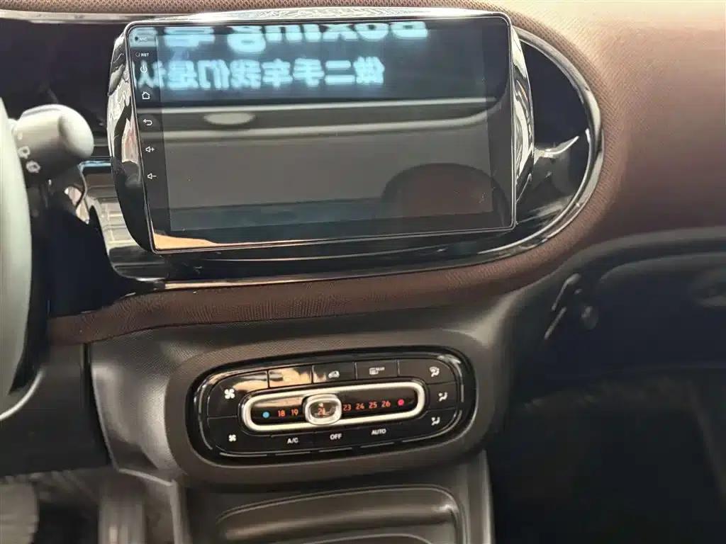 2018 Smart Forfour 0.9T 66kW Pioneer Edition — миниатюра 23