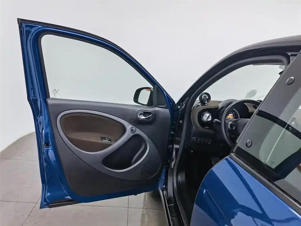 Smart Forfour 2018 0.9T 66kW Fashion Edition — миниатюра 8