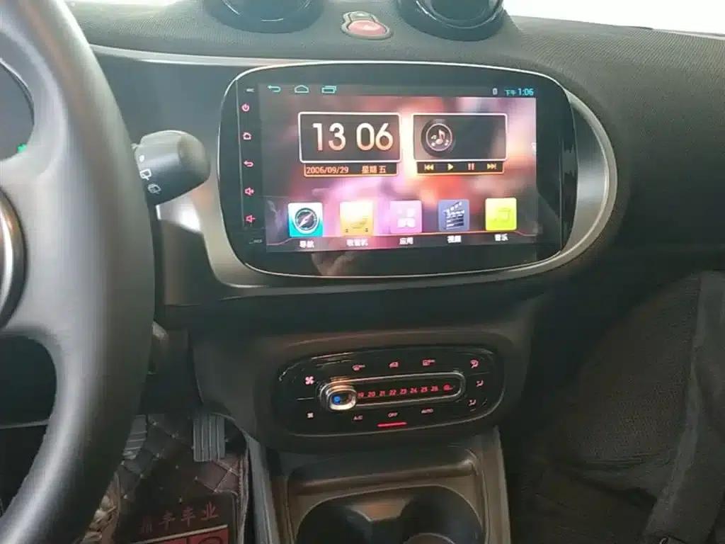 2018 Smart Forfour 1.0L 52kW Passion Edition — миниатюра 13