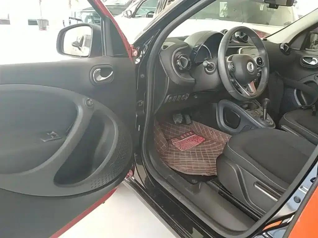 2018 Smart Forfour 1.0L 52kW Passion Edition — миниатюра 16