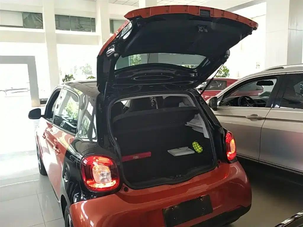 2018 Smart Forfour 1.0L 52kW Passion Edition — миниатюра 19