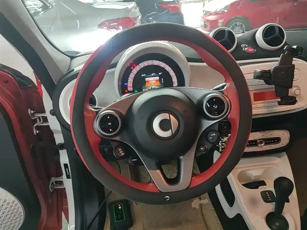 2018 Smart Forfour 1.0L 52kW Passion Edition — миниатюра 11
