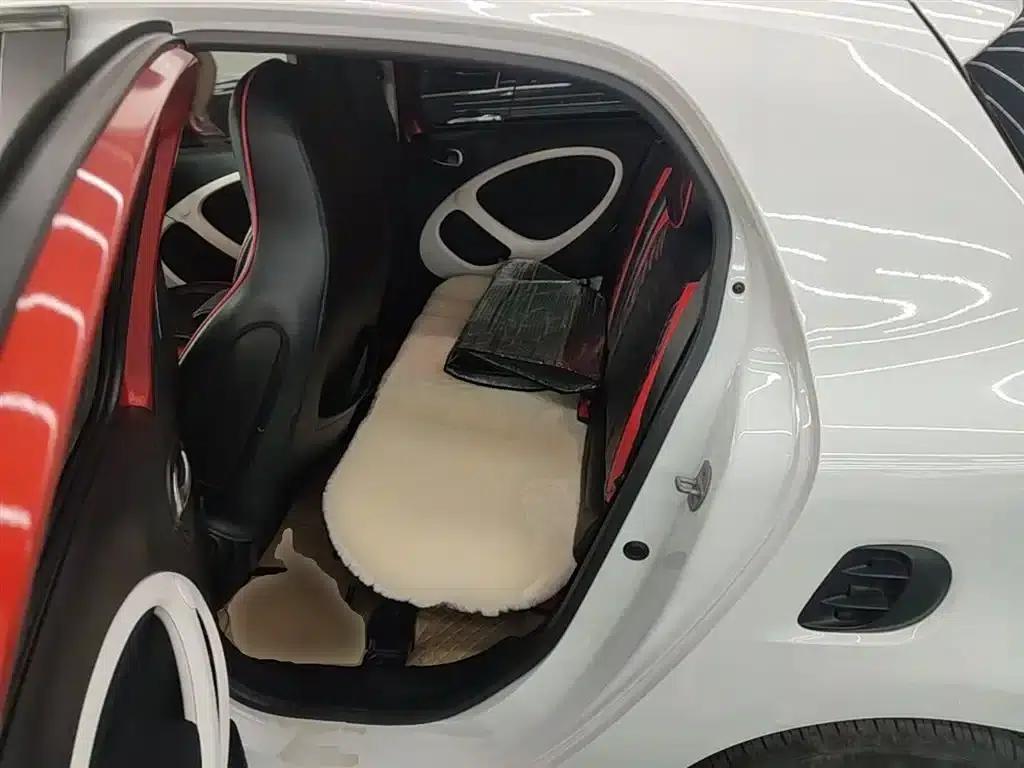 2018 Smart Forfour 1.0L 52kW Passion Edition — миниатюра 17