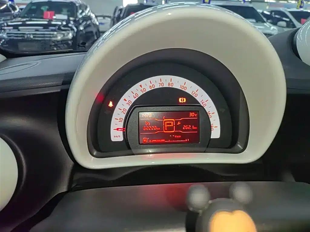 2016 Smart Forfour 1.0L 52kW Dynamic Edition — миниатюра 12