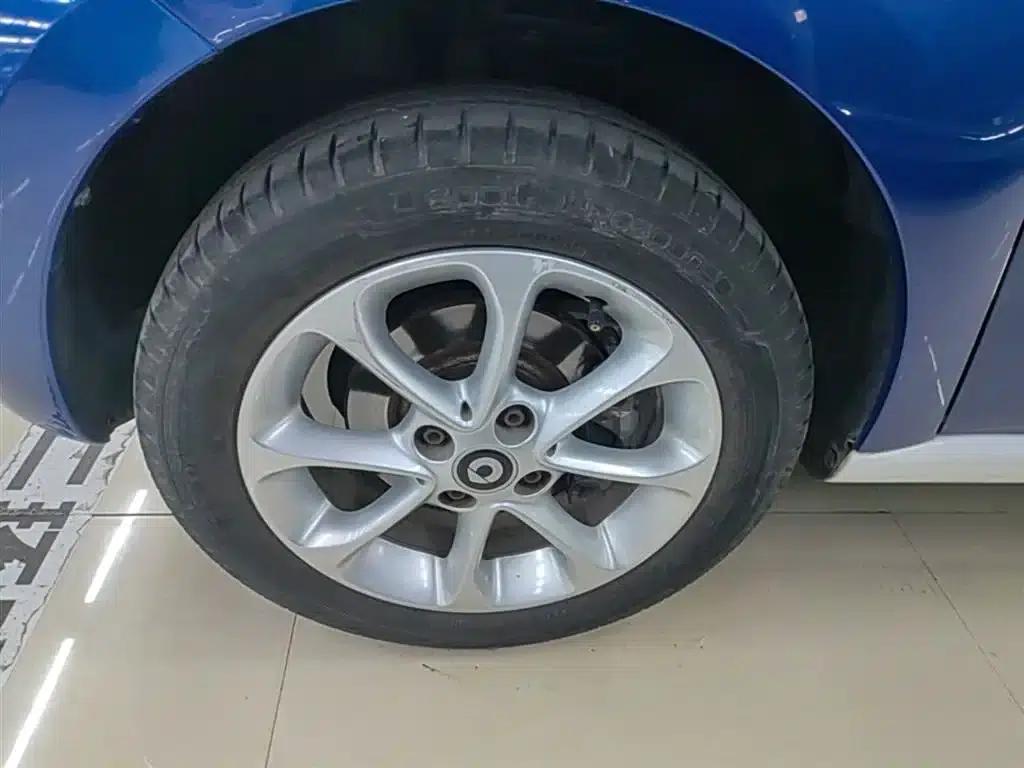 2016 Smart Forfour 1.0L 52kW Dynamic Edition — миниатюра 23