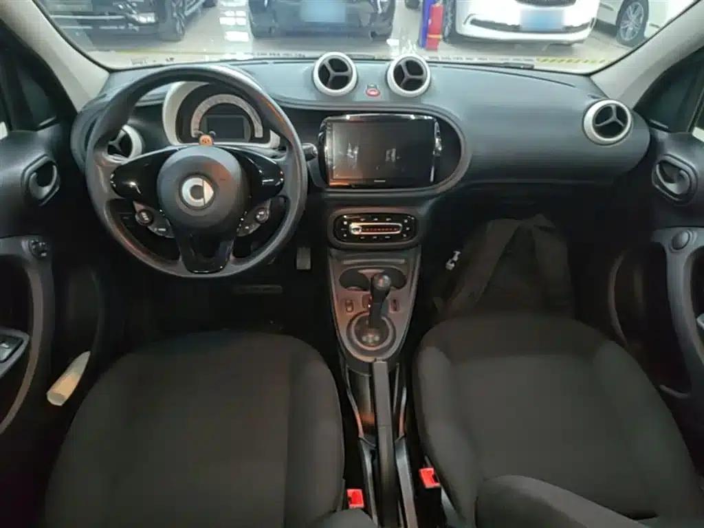 2016 Smart Forfour 1.0L 52kW Dynamic Edition — миниатюра 10