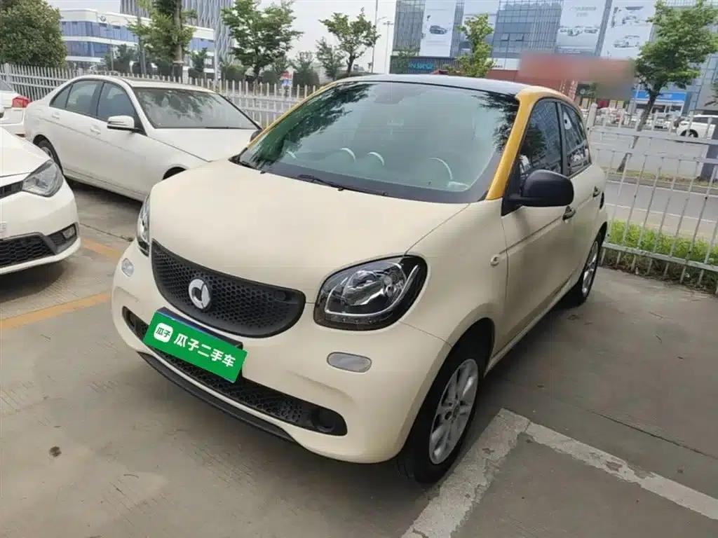 2016 Smart Forfour 1.0L 52kW Dynamic Edition — миниатюра 1