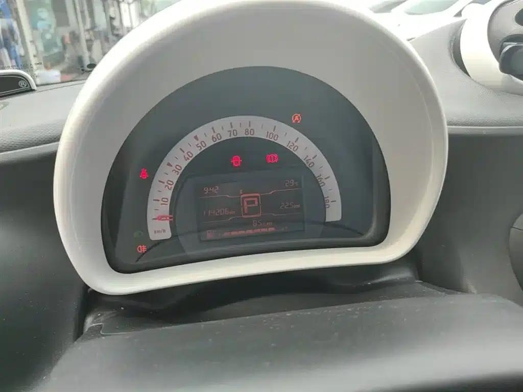 2016 Smart Forfour 1.0L 52kW Dynamic Edition — миниатюра 12