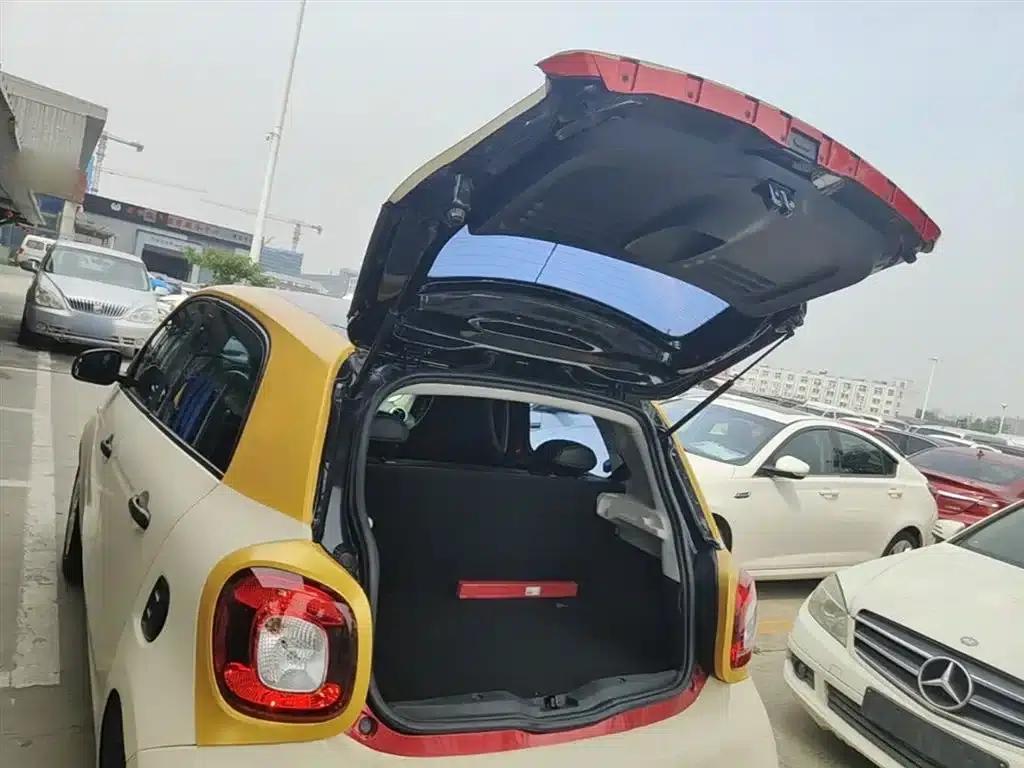 2016 Smart Forfour 1.0L 52kW Dynamic Edition — миниатюра 19