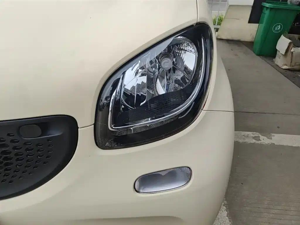 2016 Smart Forfour 1.0L 52kW Dynamic Edition — миниатюра 24