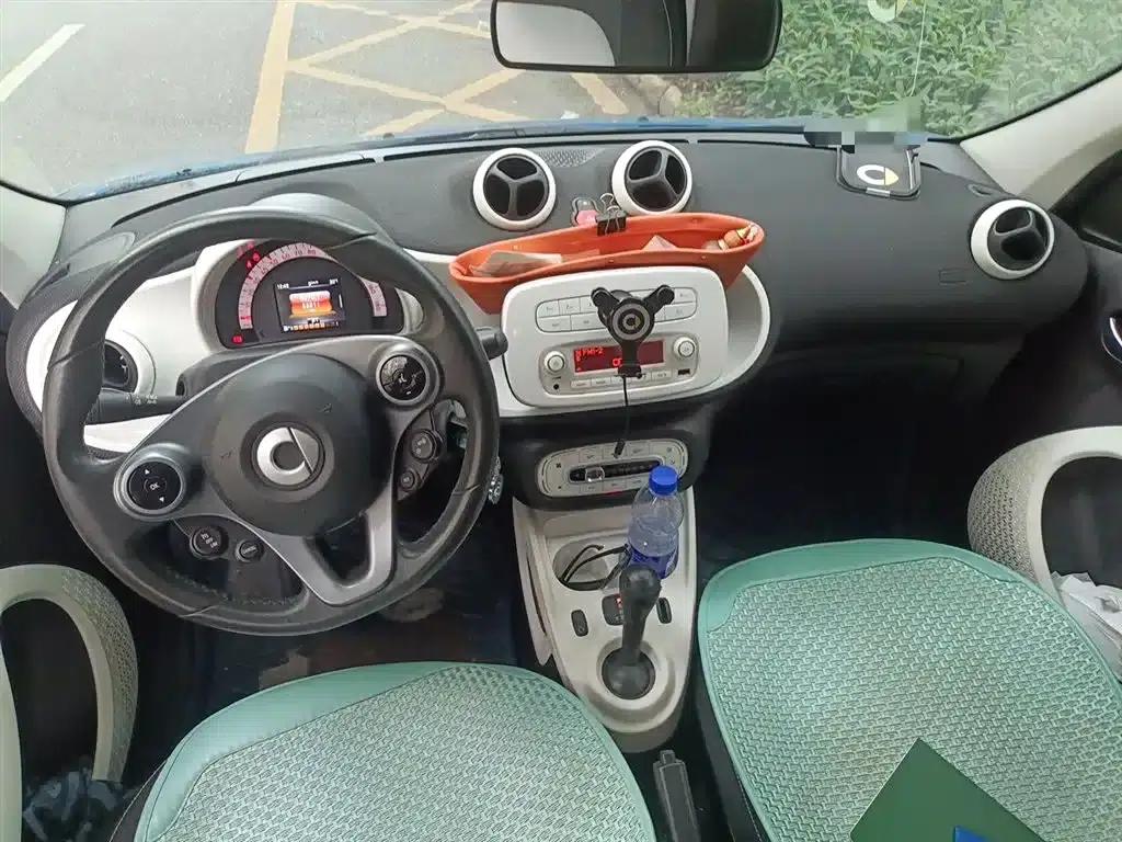 2016 Smart Forfour 1.0L 52kW Passion Edition — миниатюра 13