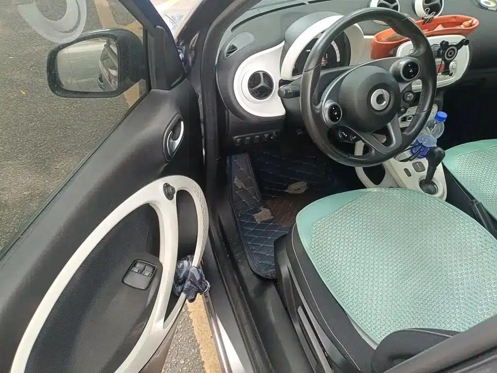 2016 Smart Forfour 1.0L 52kW Passion Edition — миниатюра 14