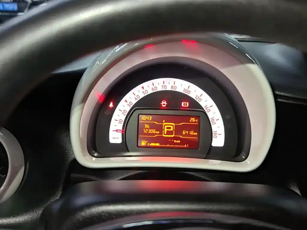 2016 Smart Forfour 1.0L 52kW Dynamic Edition — миниатюра 12