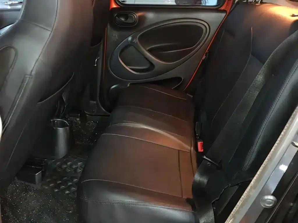 2016 Smart Forfour 1.0L 52kW Dynamic Edition — миниатюра 17