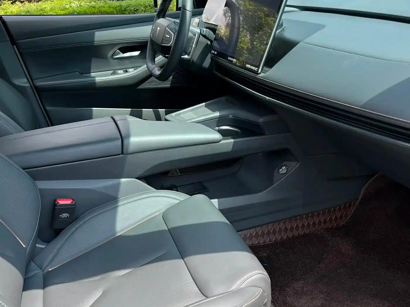 Dark Blue SL03 2022 Model 1.5L 1200 Range Extended Version — миниатюра 6