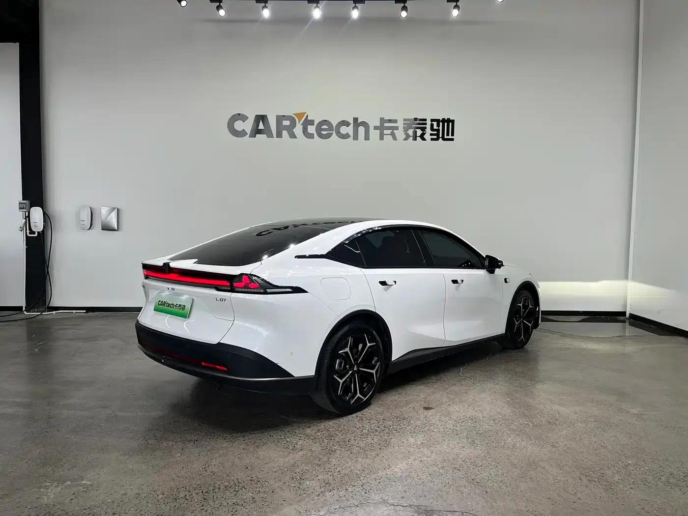 Deep Blue L07 2024 Model 230Max Qiankun Intelligent Driving ADS SE Extended Range Version — миниатюра 7