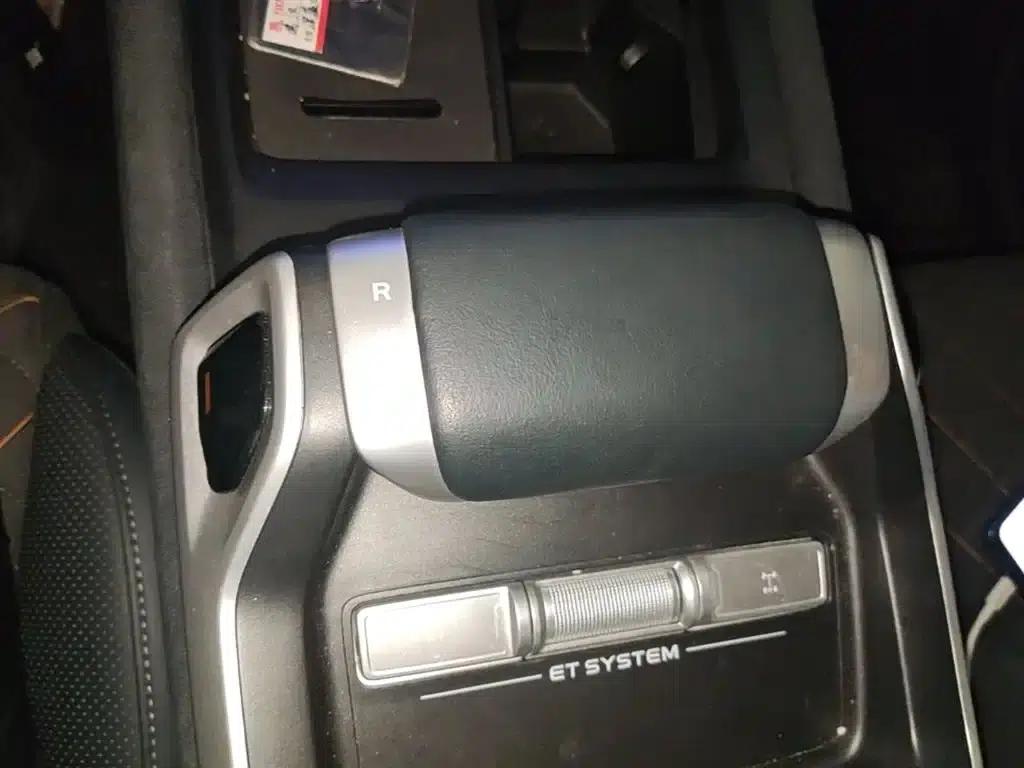 Dark Blue G318 2024 Model, 4WD Air Suspension Version — миниатюра 14