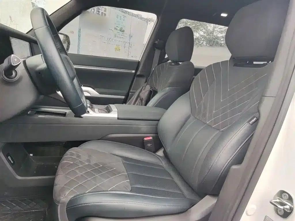 Dark Blue G318 2024 Model, 4WD Air Suspension Version — миниатюра 15