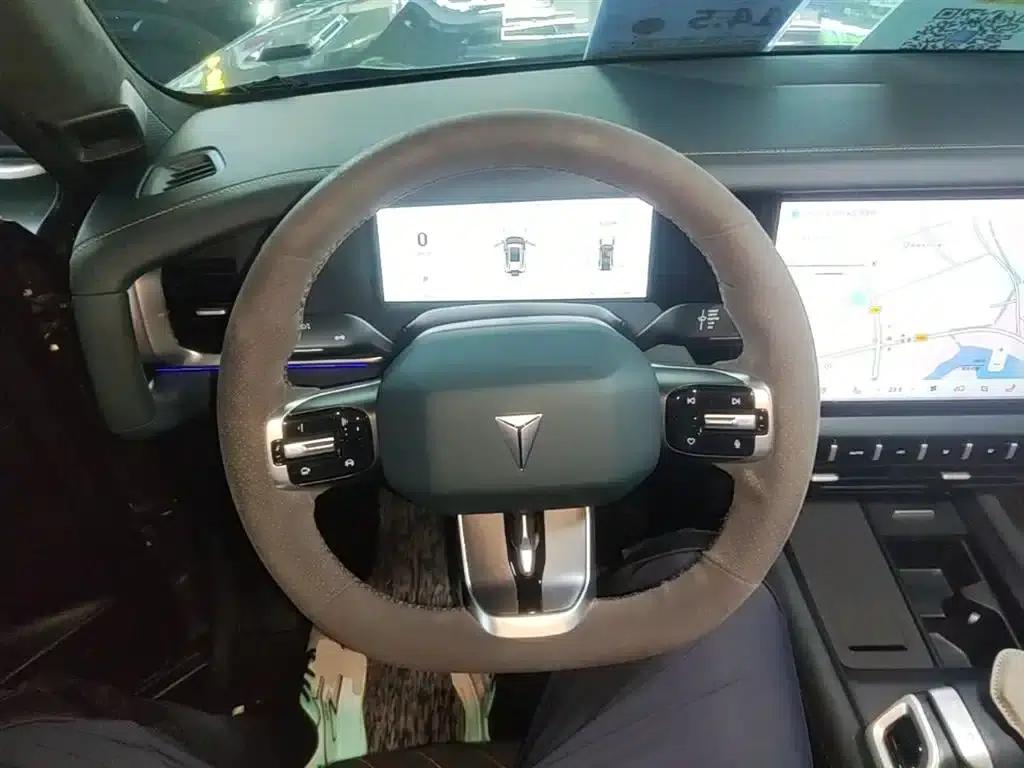 Dark Blue G318 2024 Model, 4WD Air Suspension Version — миниатюра 11