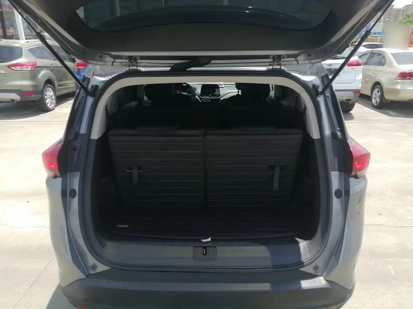 Chevrolet Orlando 2019 Redline 530T Automatic Enjoyment Version (5+2 Seating) China VI — миниатюра 22