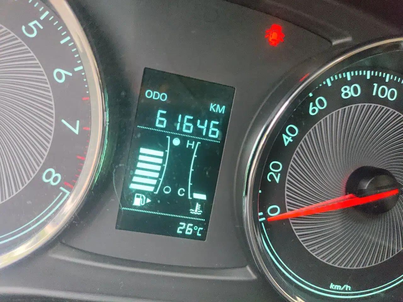 Chevrolet Lova RV 2016 1.5L Manual Comfort Edition — миниатюра 13
