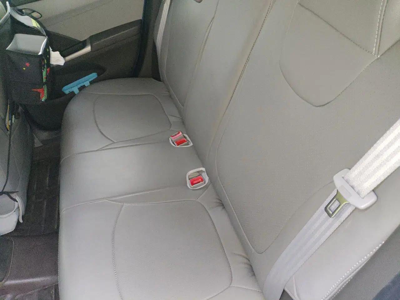 Chevrolet Lova RV 2016 1.5L Manual Comfort Edition — миниатюра 18